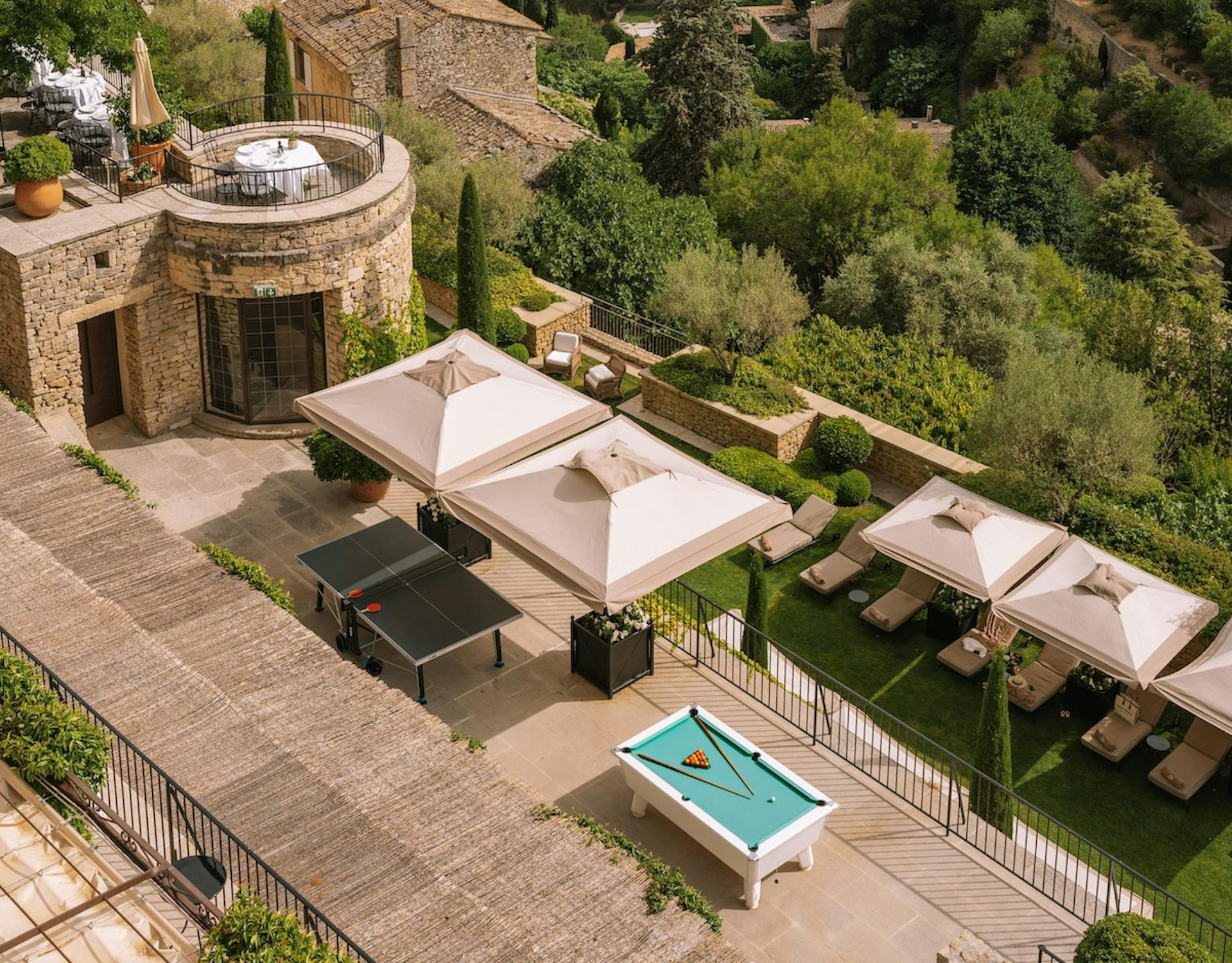 Airelles Summer Camp, le club enfants à l'hôtel 5 étoiles Airelles Gordes La Bastide