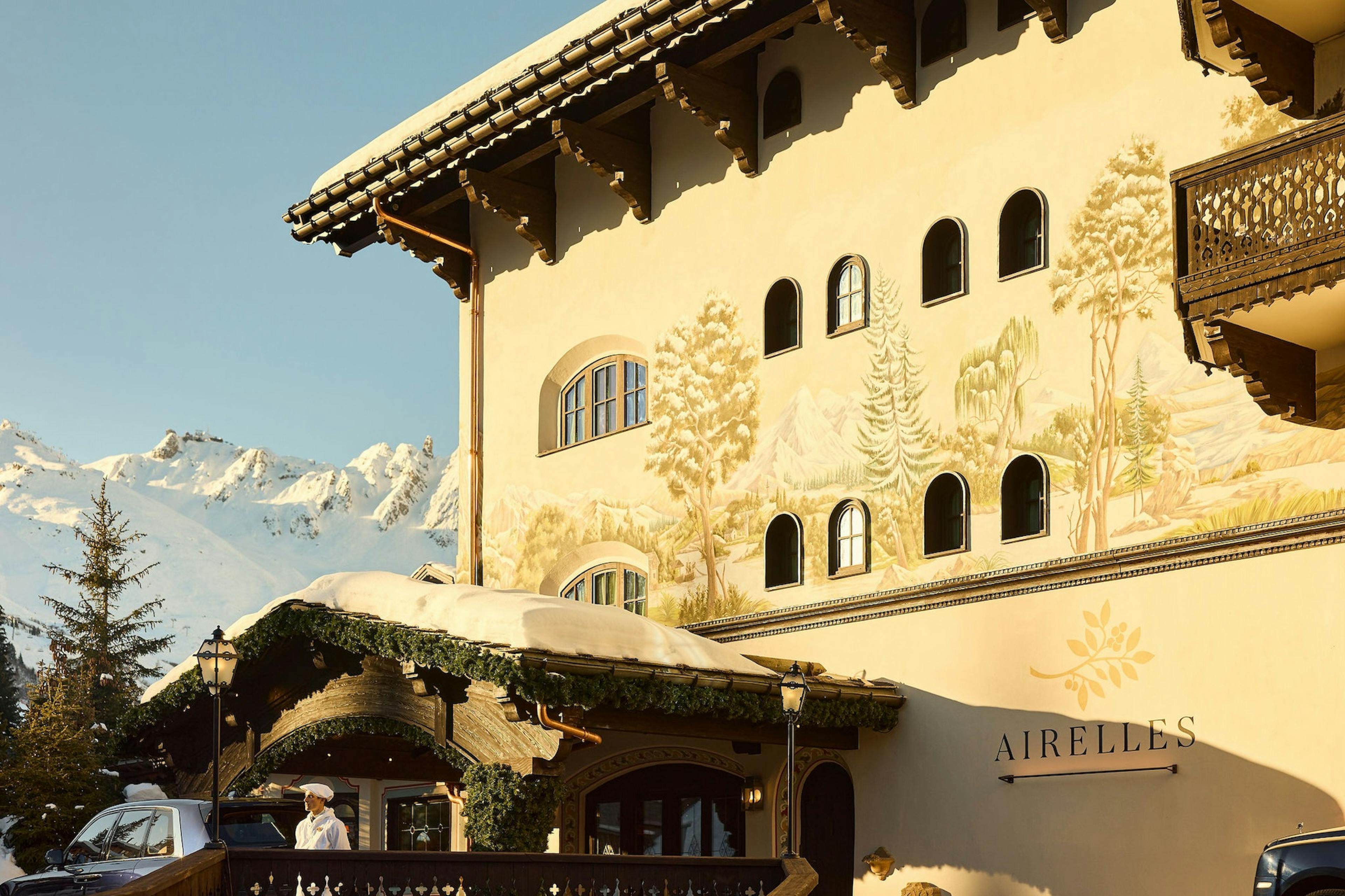 FaÃ§ade de l'hotel de luxe Les Airelles Ã  Courchevel