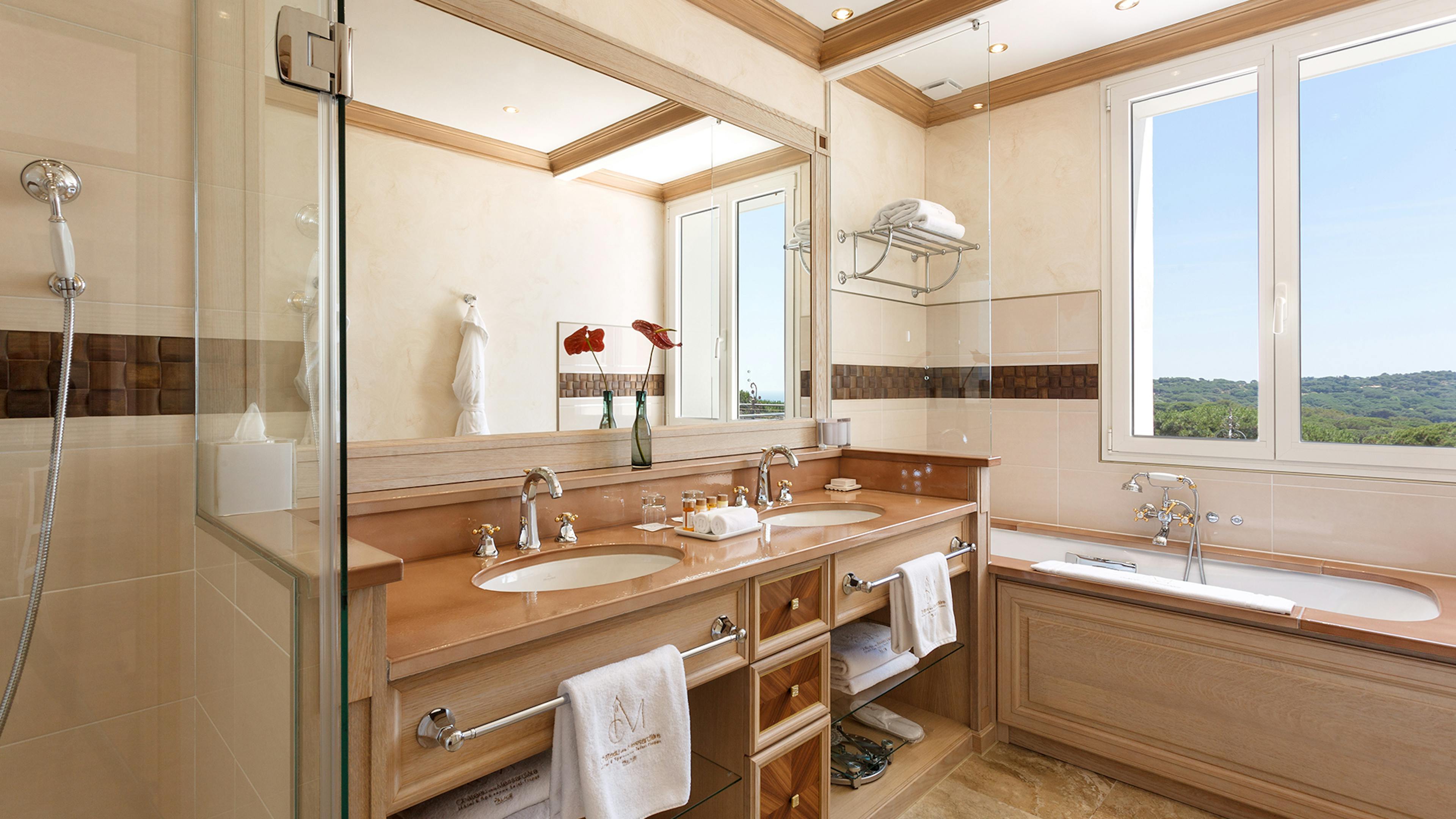 Château de La Messardiere, Saint-Tropez, junior suite terrasse