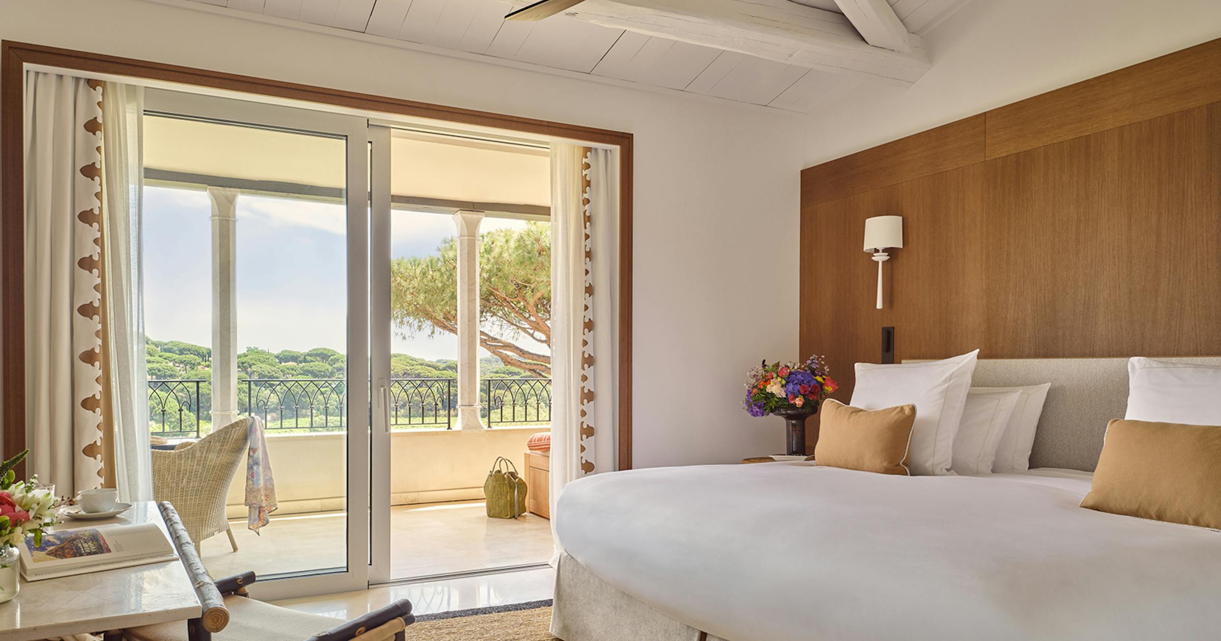 Château de La Messardiere, Saint-Tropez, chambre supérieure deluxe vue piscine
