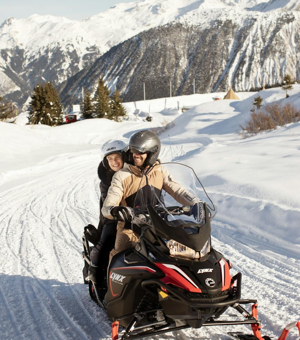Activité Motoneige à Airelles Courchevel au coeur des 3 vallées