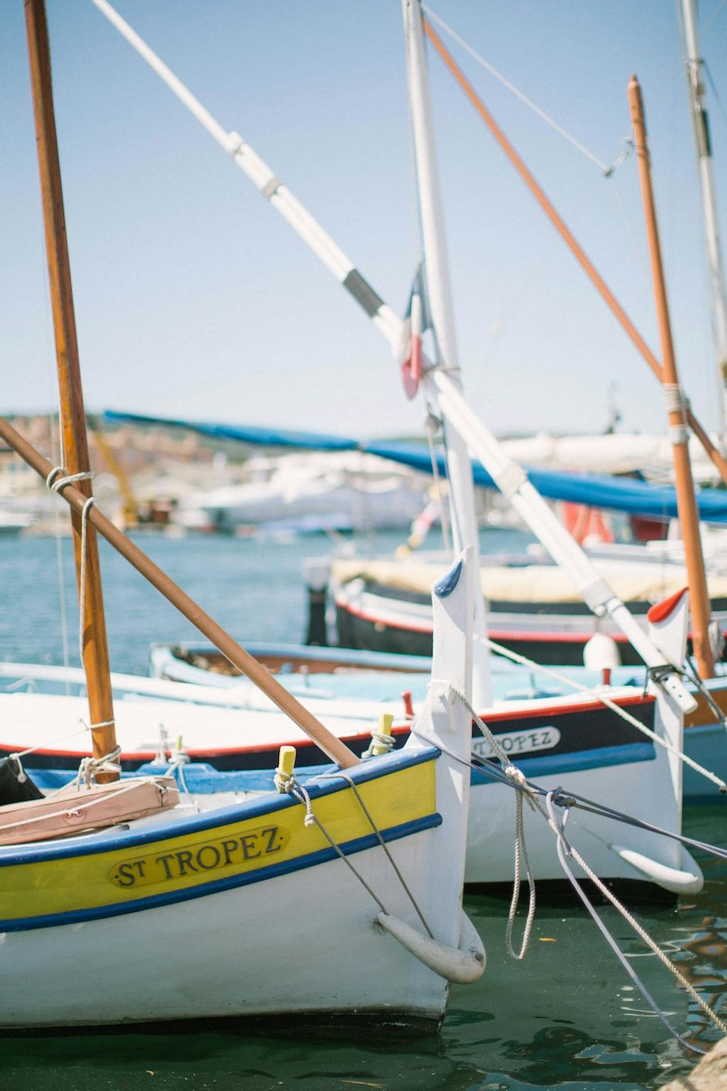 Pan Deï Palais, Airelles, port de Saint-Tropez avec bateaux