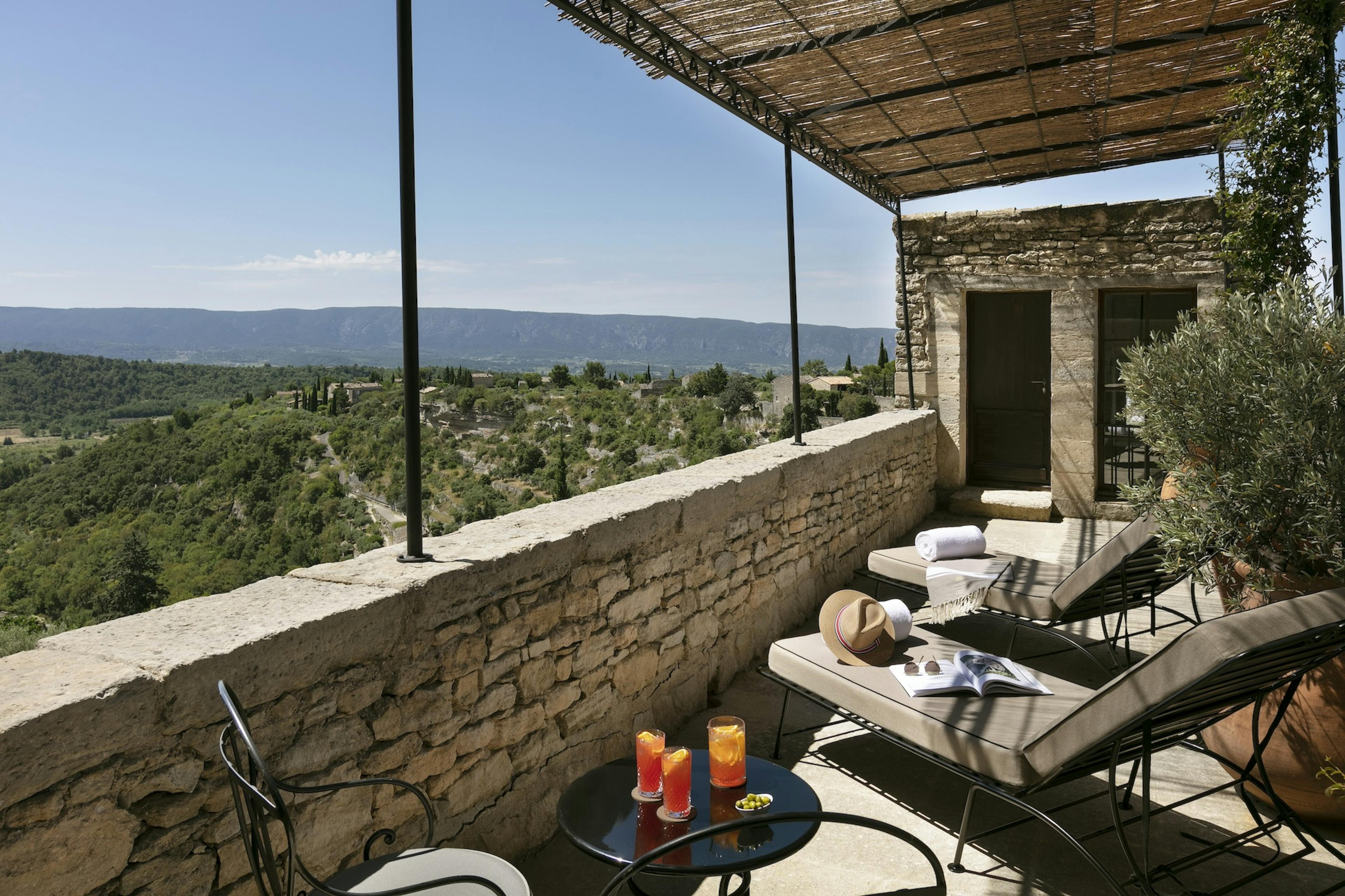 Terrasse Suite Vasarely hotel de luxe Airelles Gordes La Bastide 