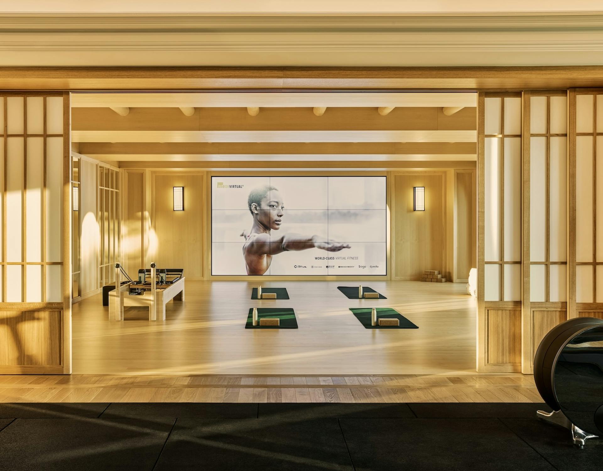 Espace yoga intérieur du Château de La Messardière à Saint-Tropez